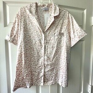NWT Serenedelicacy Womens Satin pajama Top in Blush leopard Size Large